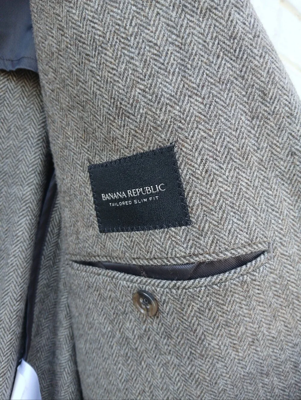 Banana Republic very good